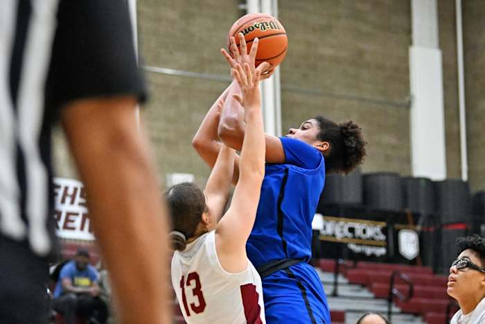 a South Medford Mission Hills girls basketball Oregon POA Holiday Classic December 30 2023 Leon Neuschwander 31